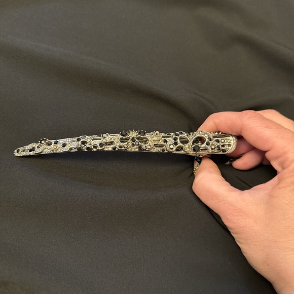 Accessories - Glamorous Marcasite Hair Clip